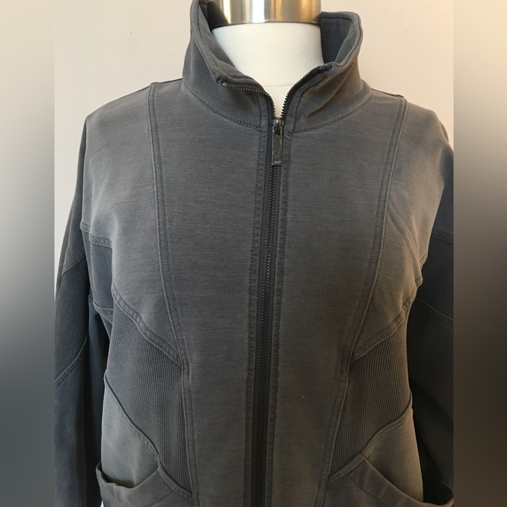 DG2 Jacket (NWT) - Picture 3 of 4